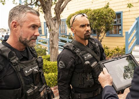 watch swat online free|swat free full episodes.